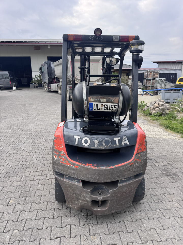 TOYOTA Tonero 25 - Gasni viljuškar: slika 4 TOYOTA Tonero 25 - Gasni viljuškar: slika 4