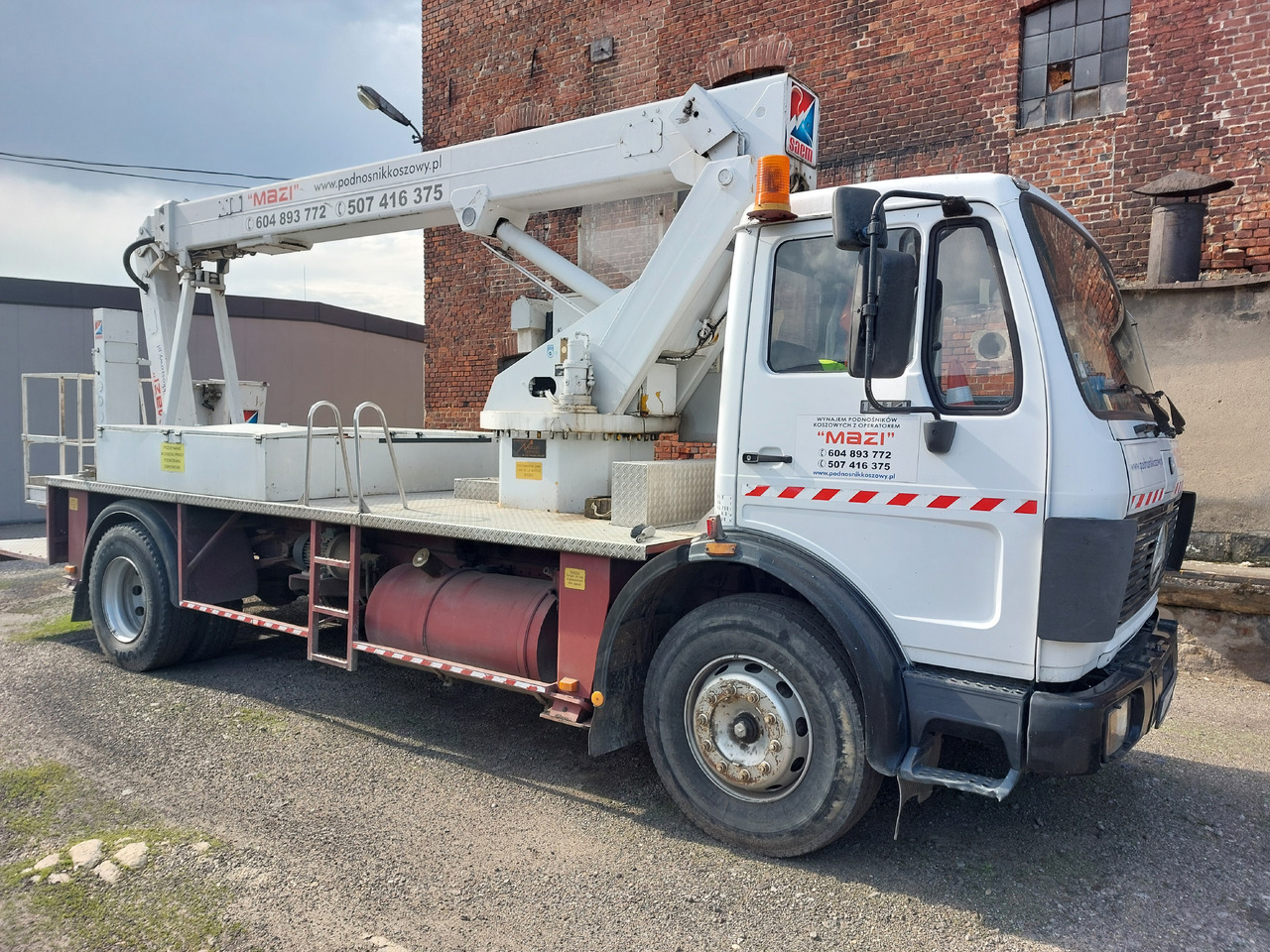 Wumag Mercedes 1414, 400V Wumag WT220 hydraulik - Vazdušna platforma montirana na kamion: slika 1 Wumag Mercedes 1414, 400V Wumag WT220 hydraulik - Vazdušna platforma montirana na kamion: slika 1