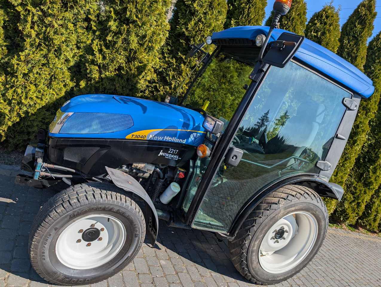 New Holland T3040F - Mali traktor: slika 2 New Holland T3040F - Mali traktor: slika 2