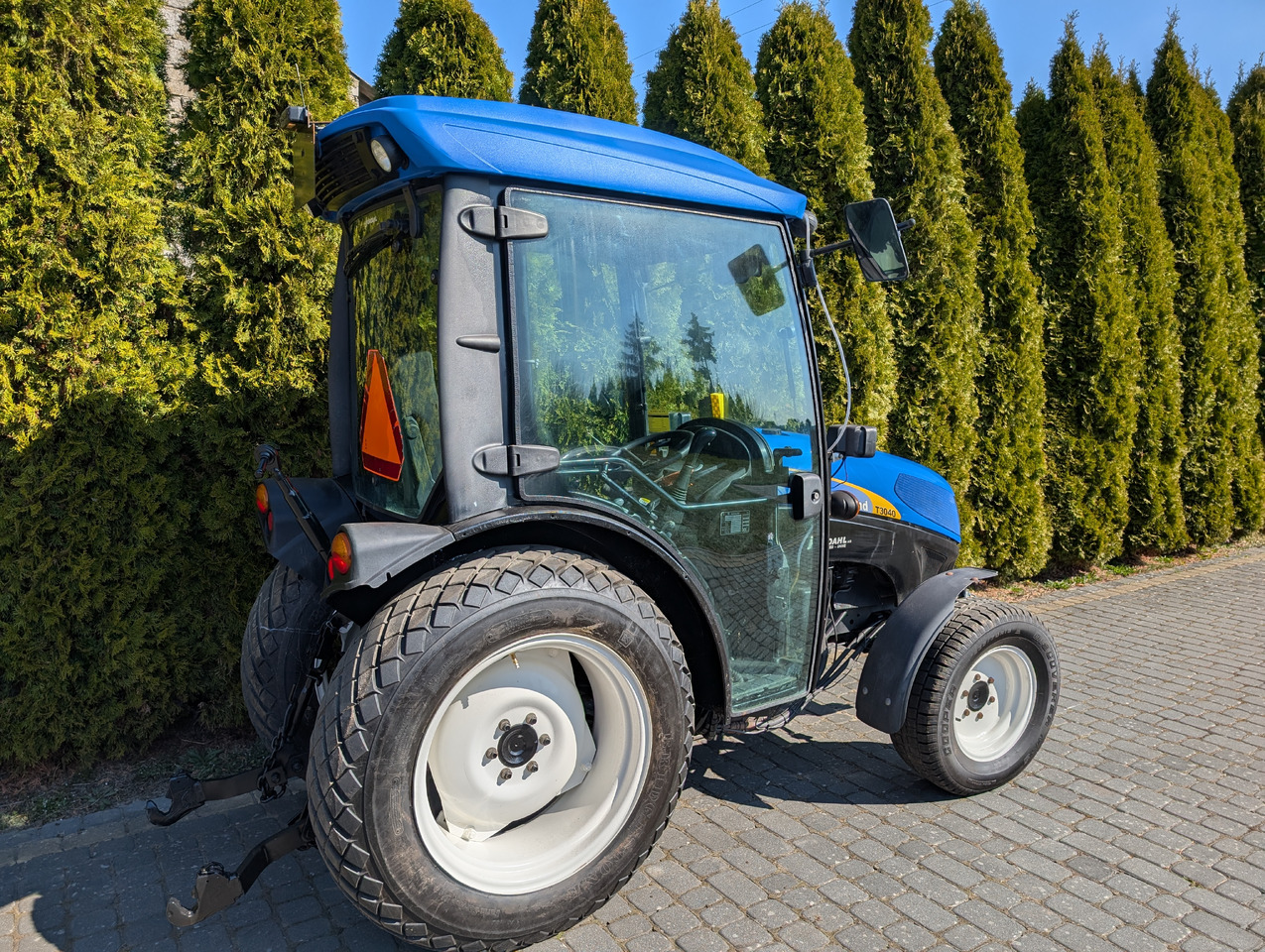 New Holland T3040F - Mali traktor: slika 5 New Holland T3040F - Mali traktor: slika 5
