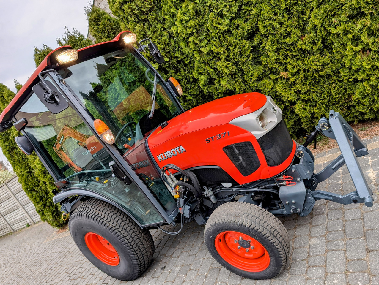 Kubota ST371 - Poljoprivredna mašina: slika 4 Kubota ST371 - Poljoprivredna mašina: slika 4