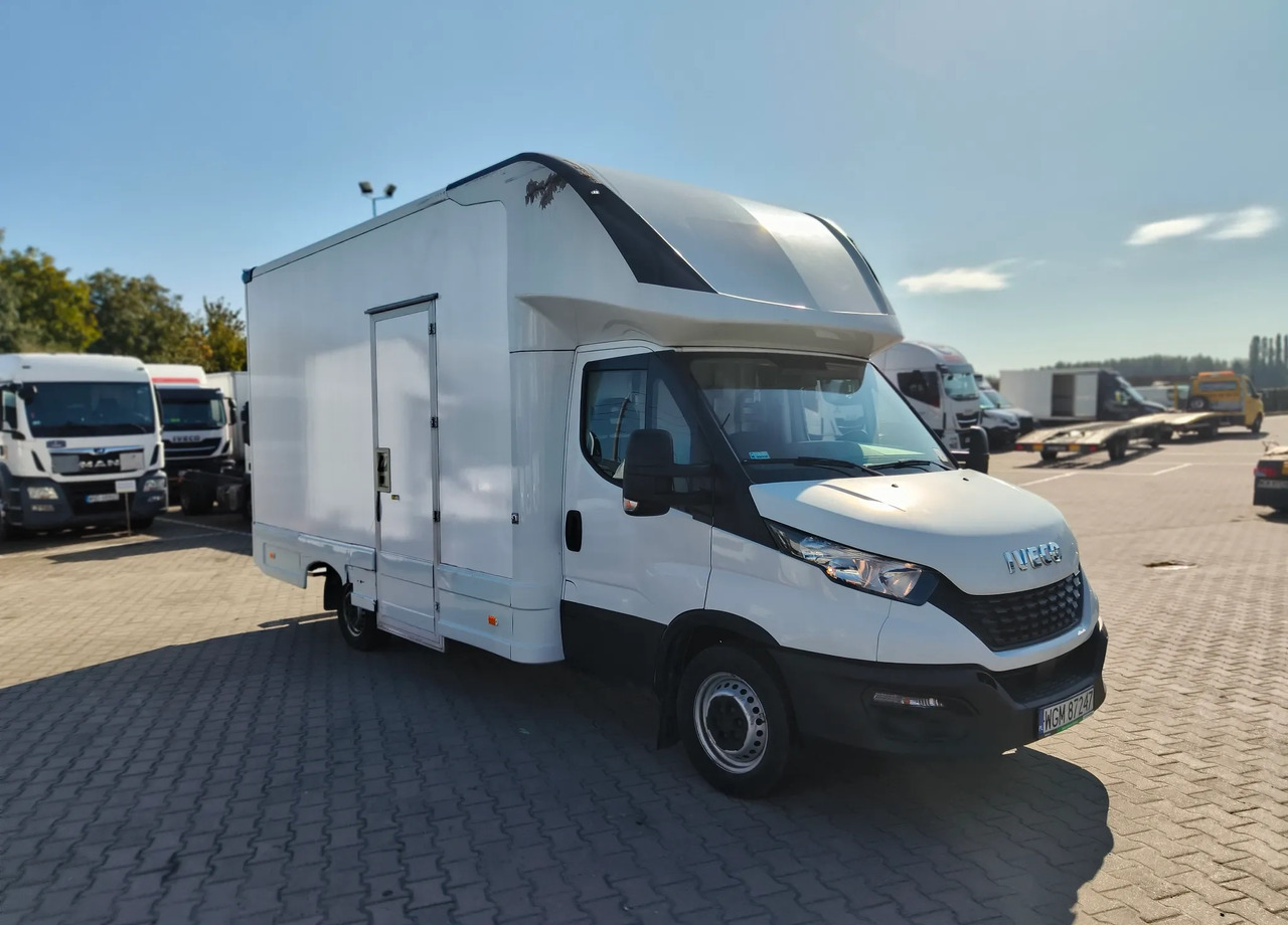 IVECO DAILY 35S14 - Dostavno vozilo sa zatvorenim sandukom: slika 2 IVECO DAILY 35S14 - Dostavno vozilo sa zatvorenim sandukom: slika 2