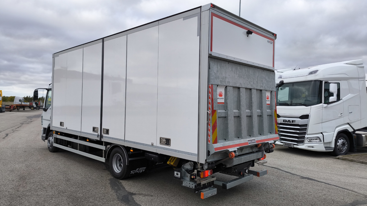 DAF XB 210 FA - Kamion sa zatvorenim sandukom: slika 3 DAF XB 210 FA - Kamion sa zatvorenim sandukom: slika 3