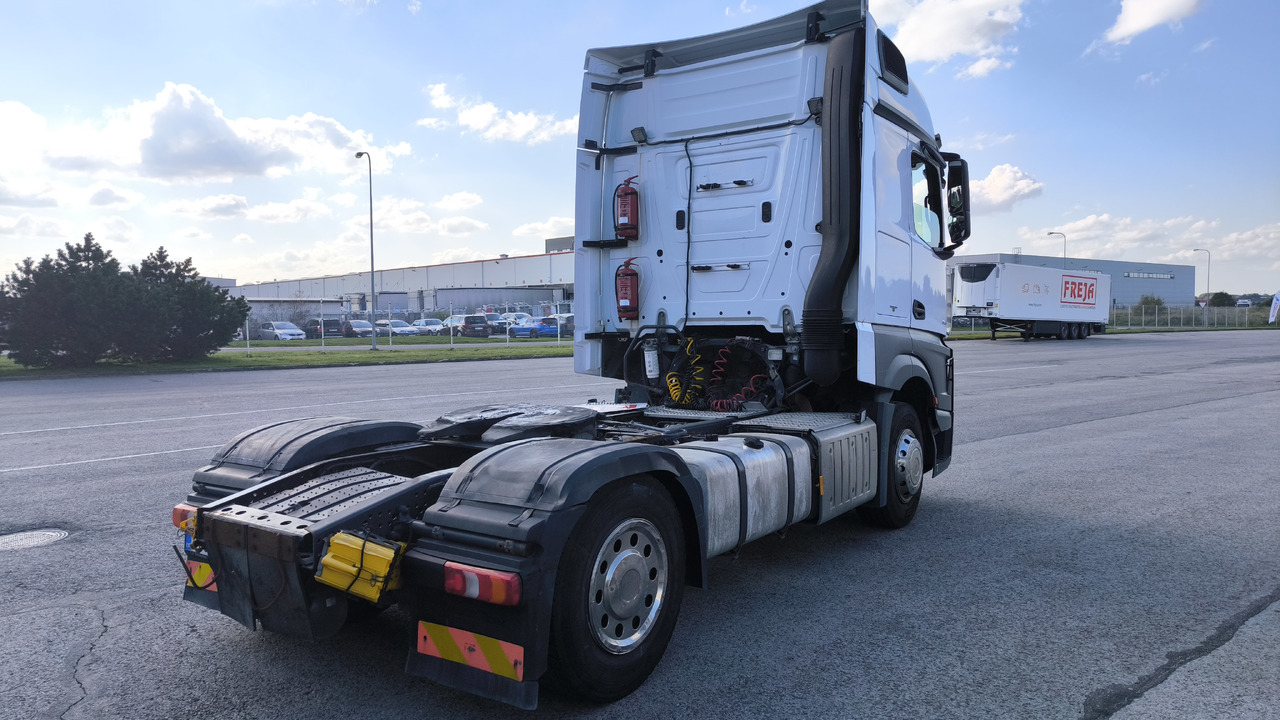 MERCEDES-BENZ Actros 1845 - Tegljač: slika 3 MERCEDES-BENZ Actros 1845 - Tegljač: slika 3