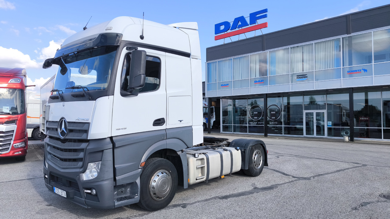 MERCEDES-BENZ Actros 1845 - Tegljač: slika 1 MERCEDES-BENZ Actros 1845 - Tegljač: slika 1