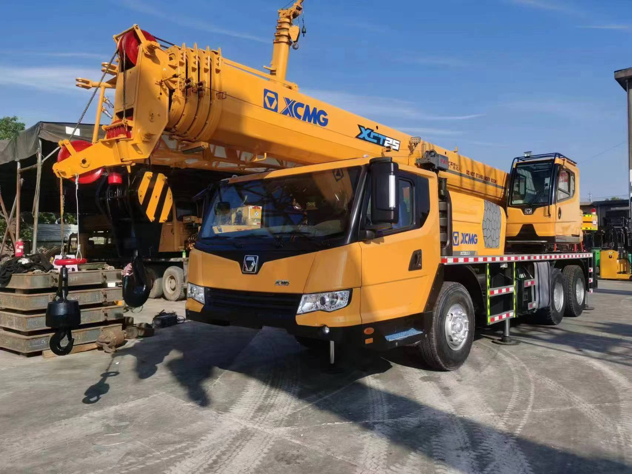 XCMG QY25K5 - Pokretni kran: slika 2 XCMG QY25K5 - Pokretni kran: slika 2