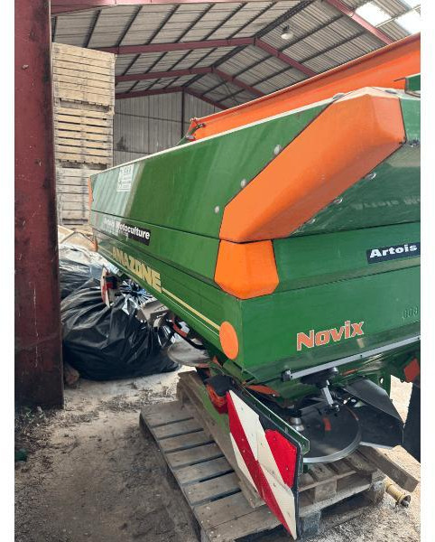 AMAZONE NOVIX - Rasipač veštačkog đubriva: slika 1 AMAZONE NOVIX - Rasipač veštačkog đubriva: slika 1