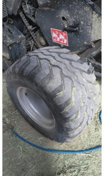 CASE-IH RB464 - Balirka za okrugle bale: slika 5 CASE-IH RB464 - Balirka za okrugle bale: slika 5