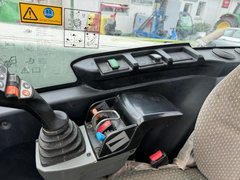 Teleskopski upravljač CLAAS SCORPION 7044: slika 10