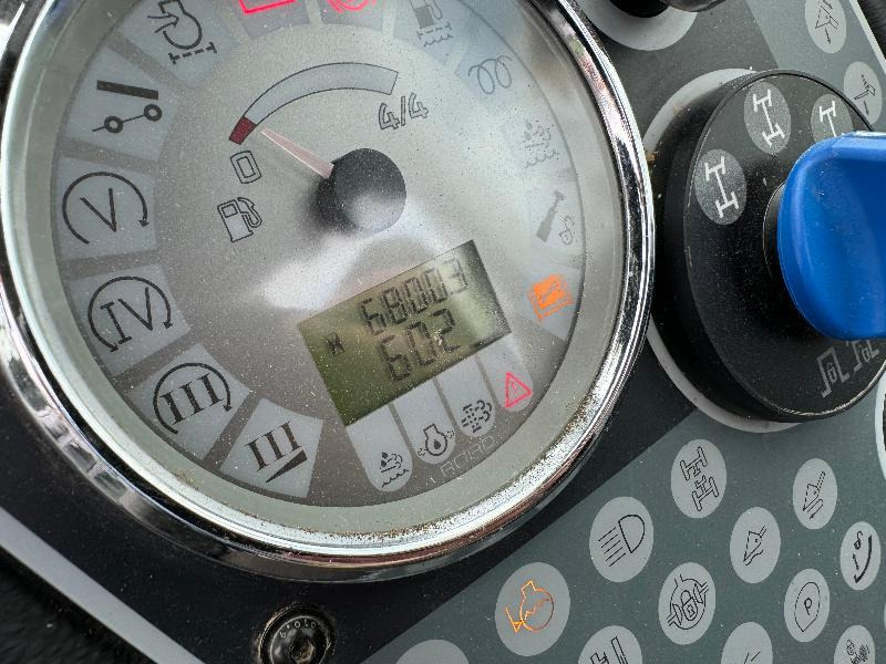 Teleskopski upravljač CLAAS SCORPION 7044: slika 9