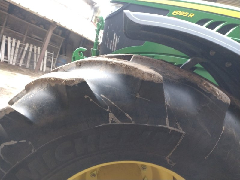 JOHN DEERE 6195R - Traktor: slika 3 JOHN DEERE 6195R - Traktor: slika 3