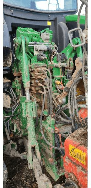 JOHN DEERE 6215R - Traktor: slika 4 JOHN DEERE 6215R - Traktor: slika 4