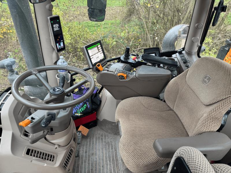 Traktor JOHN DEERE 6R195: slika 8 Traktor JOHN DEERE 6R195: slika 8