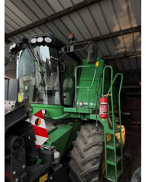 JOHN DEERE T560 - Kombinovani kombajn: slika 1 JOHN DEERE T560 - Kombinovani kombajn: slika 1