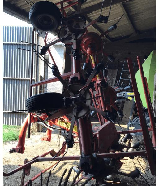 KUHN GF5801 - Prevrtač/ Grabuljač: slika 4 KUHN GF5801 - Prevrtač/ Grabuljač: slika 4