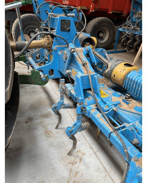 LEMKEN SOLITAIR 9 - Kombinovana mašina za setvu: slika 3 LEMKEN SOLITAIR 9 - Kombinovana mašina za setvu: slika 3
