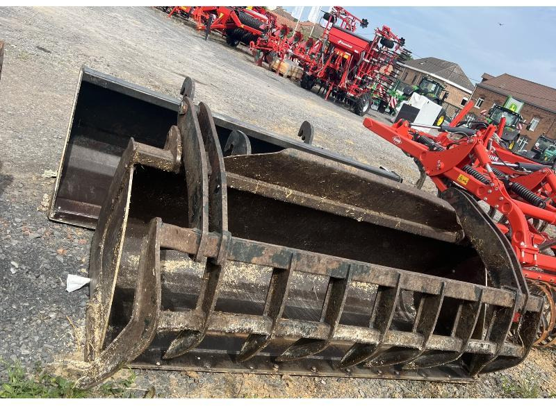 MAILLEUX BMSA245HT - Utovarna kašika za Traktor: slika 1 MAILLEUX BMSA245HT - Utovarna kašika za Traktor: slika 1