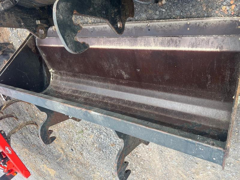 MAILLEUX BTA245 - Utovarna kašika za Traktor: slika 1 MAILLEUX BTA245 - Utovarna kašika za Traktor: slika 1