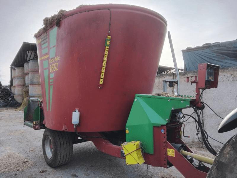 STRAUTMANN VERTIMIX 1651 - Prikolica za mešanje stočne hrane: slika 1 STRAUTMANN VERTIMIX 1651 - Prikolica za mešanje stočne hrane: slika 1