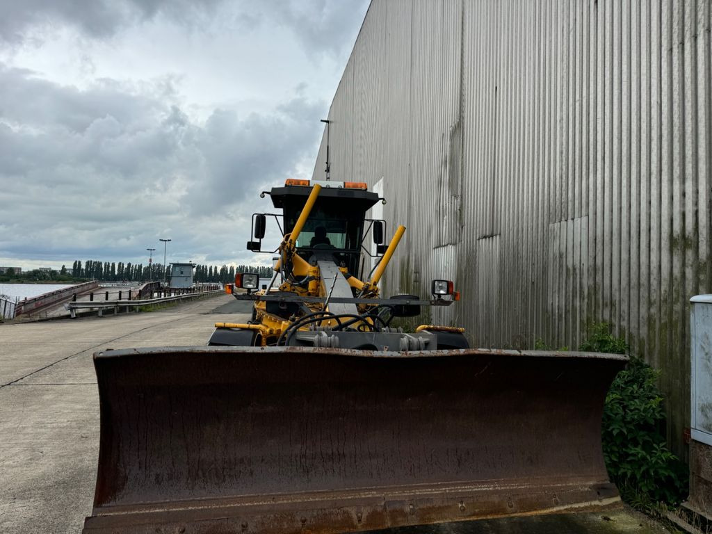 Volvo G746B Volvo G746B - Grejder: slika 3 Volvo G746B Volvo G746B - Grejder: slika 3