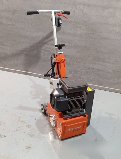 HUSQVARNA CG200 - Građevinska mašina: slika 2 HUSQVARNA CG200 - Građevinska mašina: slika 2