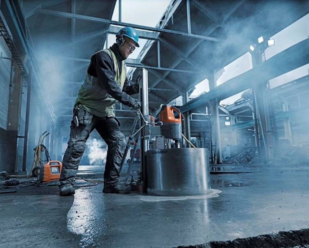 Husqvarna DM7000 - Građevinska oprema: slika 2 Husqvarna DM7000 - Građevinska oprema: slika 2