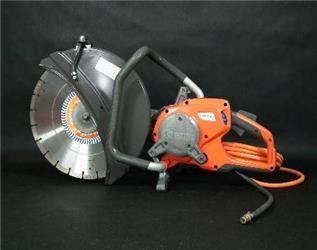 Husqvarna K6500 - Instrument/ Oprema: slika 1 Husqvarna K6500 - Instrument/ Oprema: slika 1