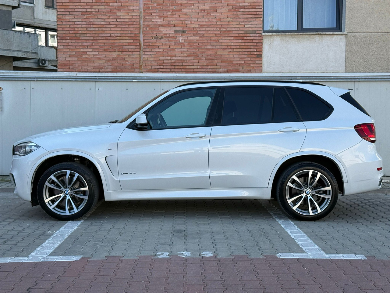 BMW X5 4.0 XDRIVE M PAKET - SUVSUV: slika 4 BMW X5 4.0 XDRIVE M PAKET - SUVSUV: slika 4