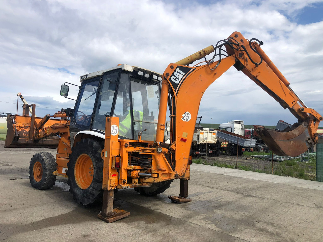 CATERPILLAR 428 C TERRACING EQUIPMENT BULLDOEXCAVATOR - Bager utovarivač: slika 2 CATERPILLAR 428 C TERRACING EQUIPMENT BULLDOEXCAVATOR - Bager utovarivač: slika 2