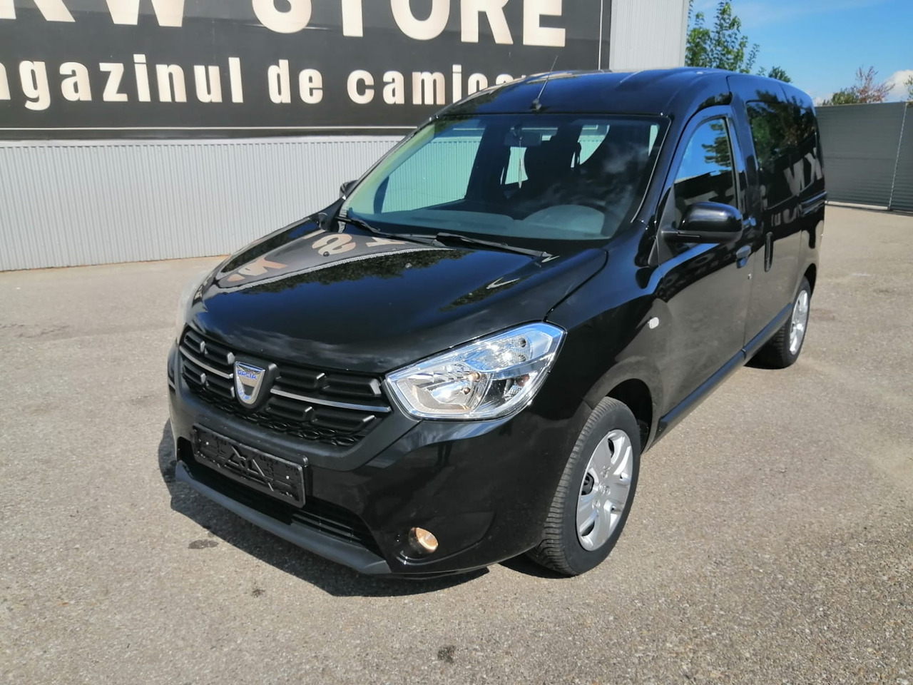 DACIA Dokker 1,6 sCE Comfort Benzina/GPL, TOP !!! - Dostavno vozilo sa duplom kabinom: slika 1 DACIA Dokker 1,6 sCE Comfort Benzina/GPL, TOP !!! - Dostavno vozilo sa duplom kabinom: slika 1