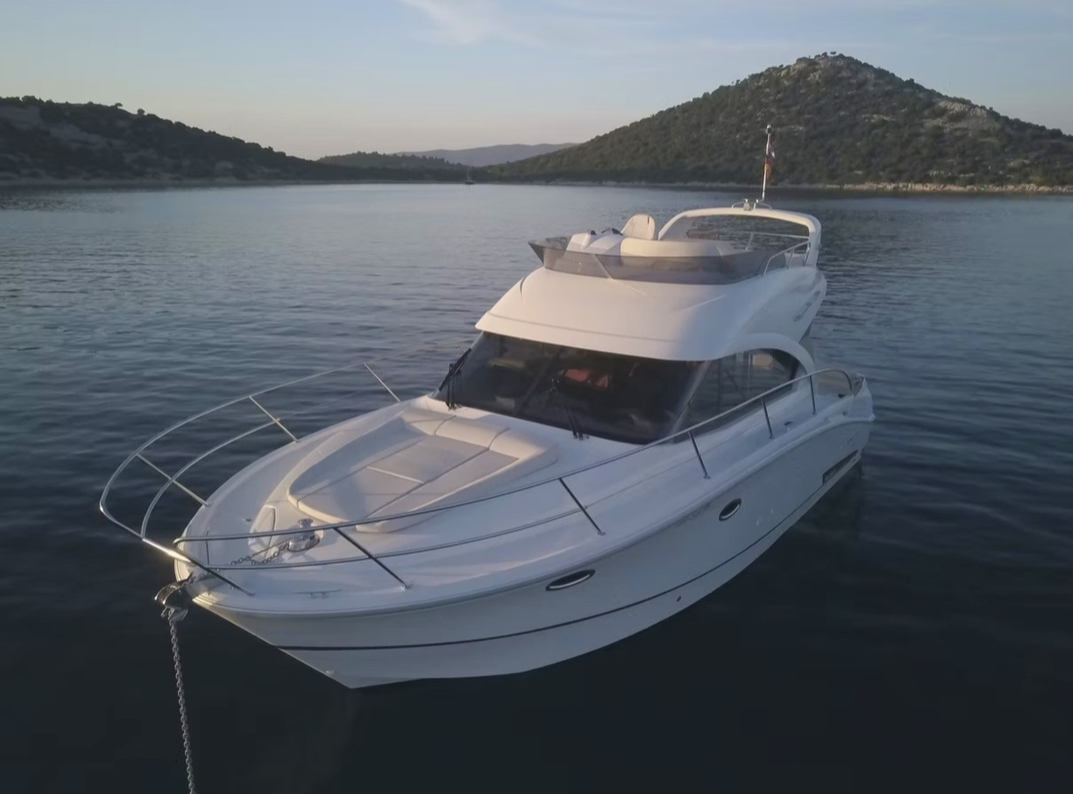 Beneteau Antares 36 Fly, Air Conditioning, TOP !!! - Druga mašina: slika 1 Beneteau Antares 36 Fly, Air Conditioning, TOP !!! - Druga mašina: slika 1