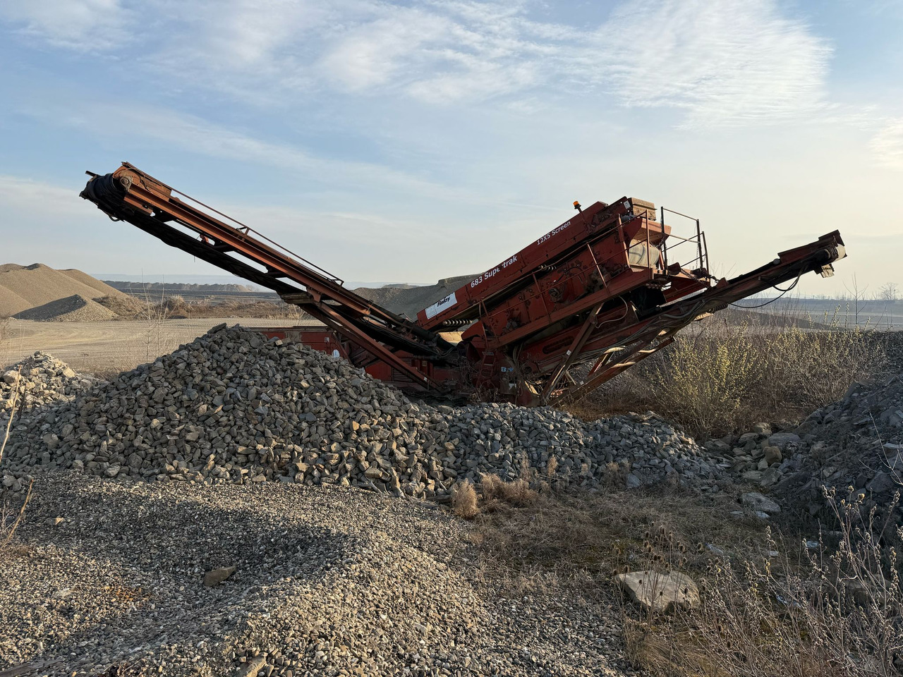 FINLAY 683 SUPERTRAK MOBILE SORTING STATION - Sito: slika 1 FINLAY 683 SUPERTRAK MOBILE SORTING STATION - Sito: slika 1