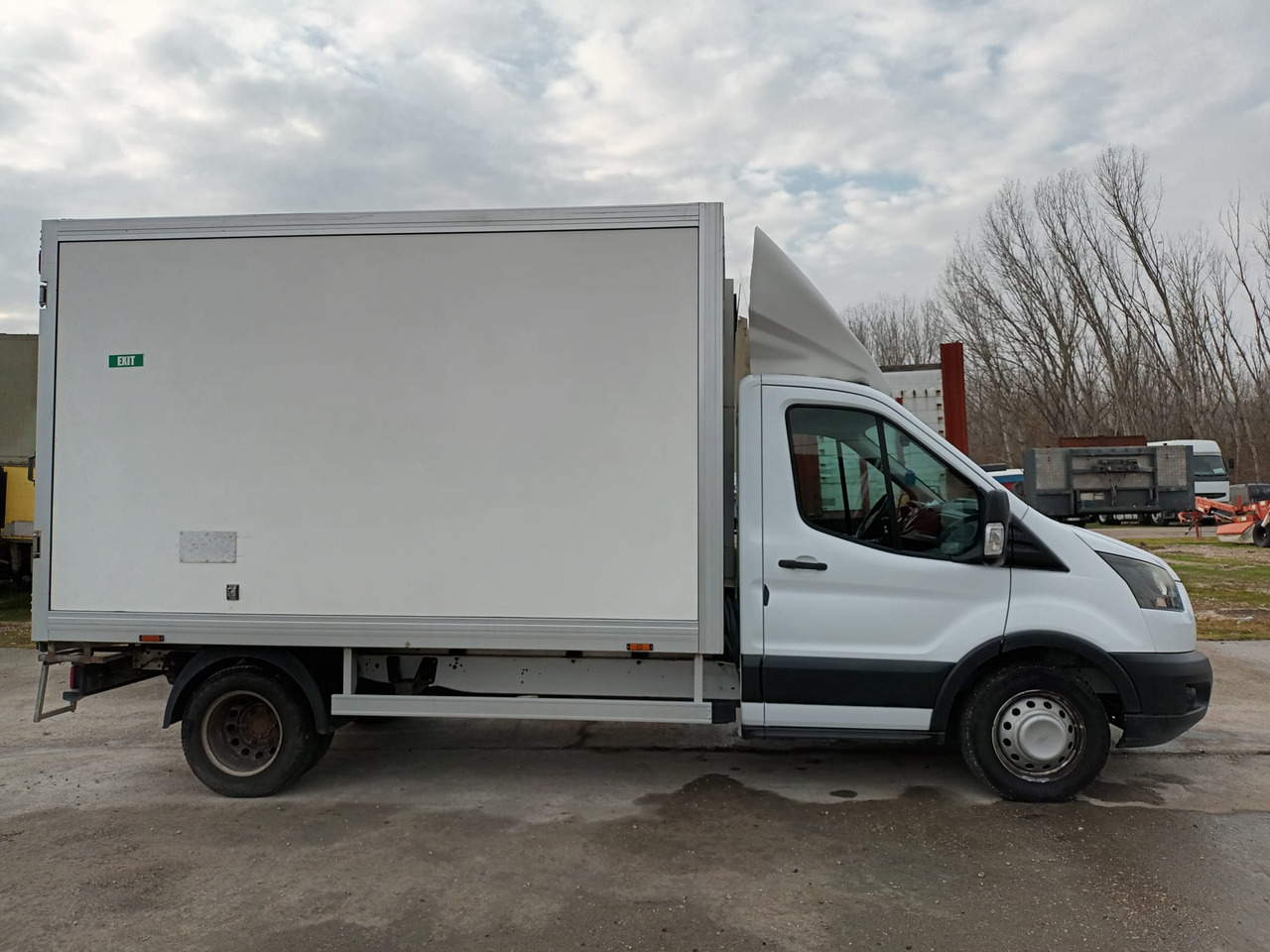 Ford Transit 350 L3 KONVEKTA REFRIGERATOR - Dostavno vozilo hladnjača: slika 4 Ford Transit 350 L3 KONVEKTA REFRIGERATOR - Dostavno vozilo hladnjača: slika 4