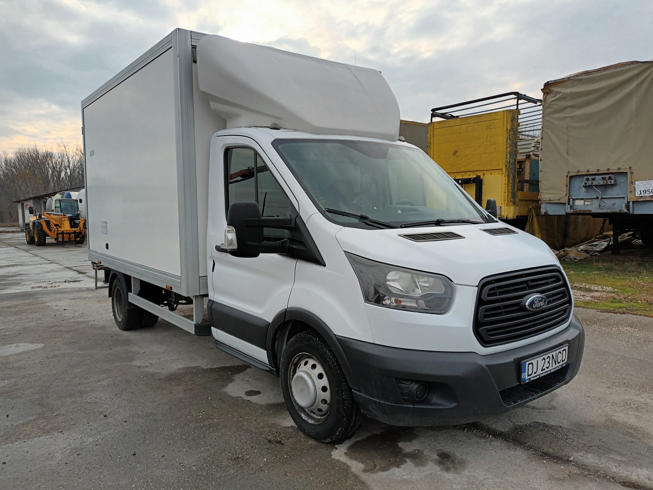 Ford Transit 350 L3 KONVEKTA REFRIGERATOR - Dostavno vozilo hladnjača: slika 2 Ford Transit 350 L3 KONVEKTA REFRIGERATOR - Dostavno vozilo hladnjača: slika 2