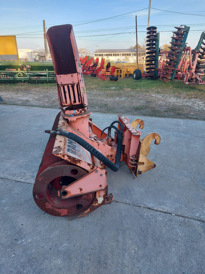 Freza zapada/Snow blower Assaloni pentru Buldoexcavator/Bobcat/Incatcator frontal - Ventilator za sneg za Građevinska mašina: slika 3 Freza zapada/Snow blower Assaloni pentru Buldoexcavator/Bobcat/Incatcator frontal - Ventilator za sneg za Građevinska mašina: slika 3