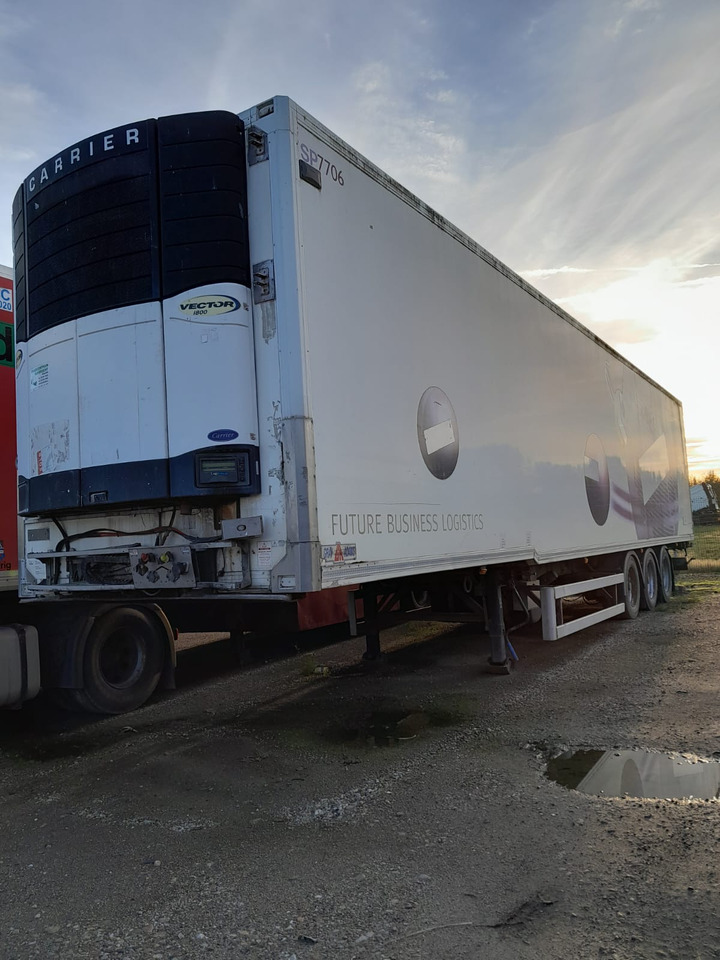 GRAY & ADAMS REFRIGERATED SEMI-TRAILER - Poluprikolica hladnjače: slika 3 GRAY & ADAMS REFRIGERATED SEMI-TRAILER - Poluprikolica hladnjače: slika 3