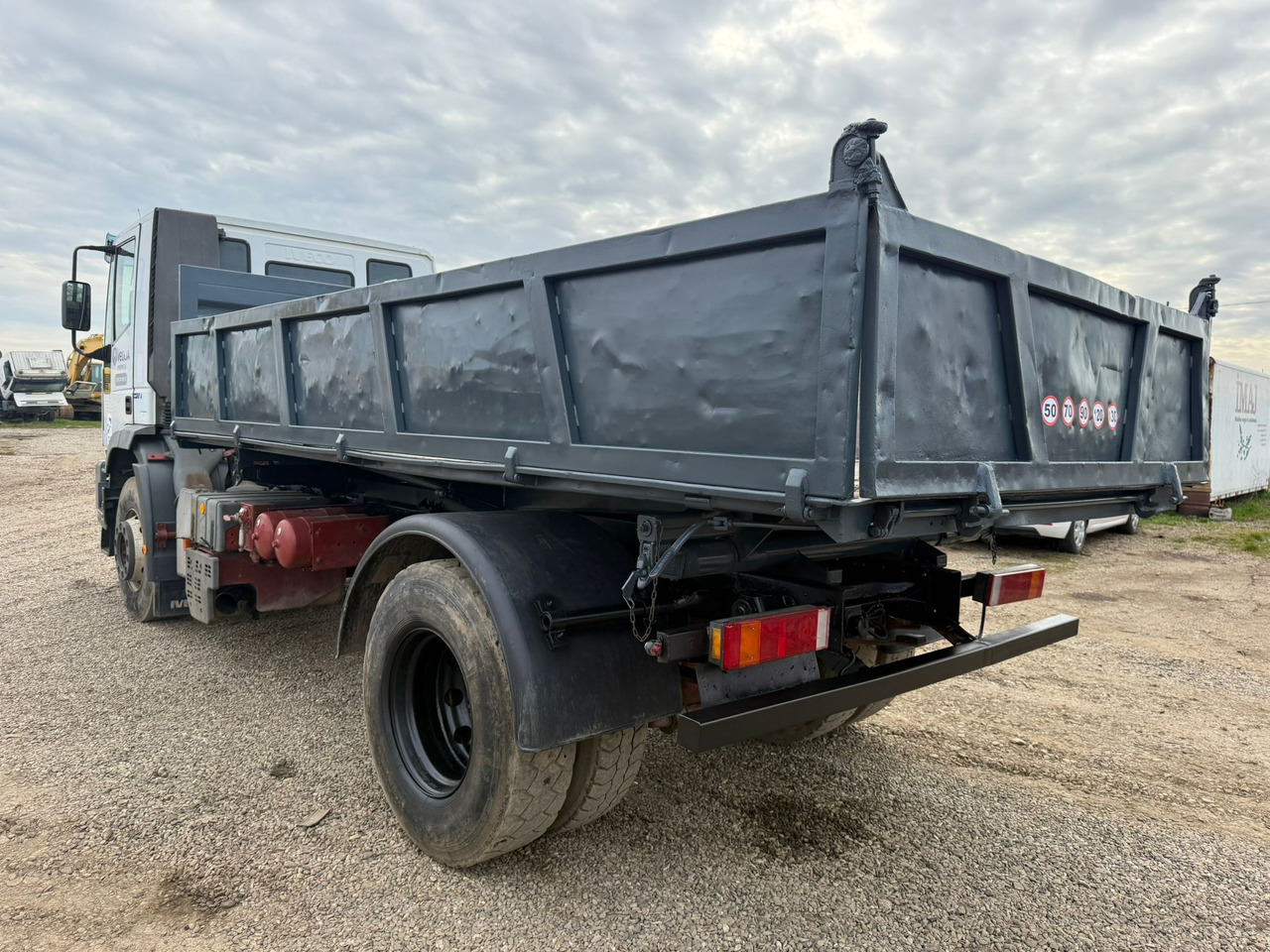 IVECO EUROTRAKKER TIPPER - Istovarivač: slika 4 IVECO EUROTRAKKER TIPPER - Istovarivač: slika 4