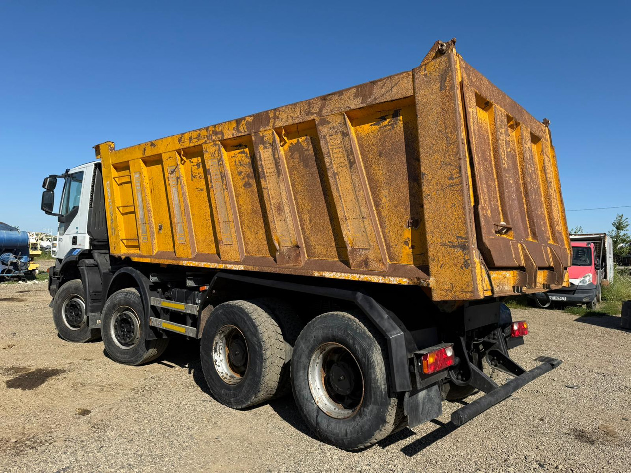 IVECO TRAKKER TIPPER - Istovarivač: slika 4 IVECO TRAKKER TIPPER - Istovarivač: slika 4
