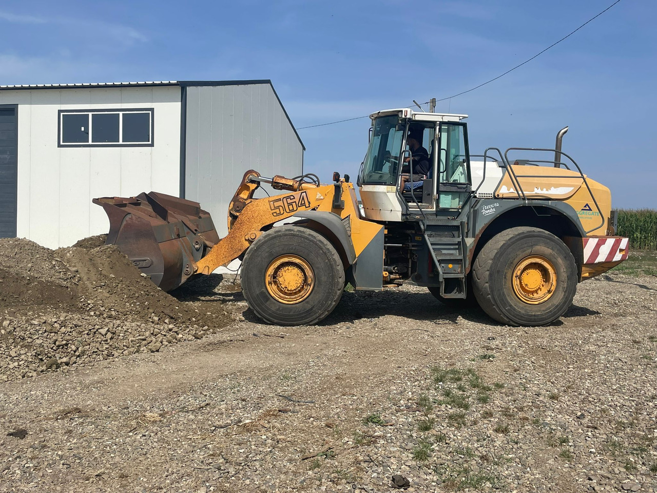 LIEBHERR 564 FRONT LOADER - Utovarivač točkaš: slika 1 LIEBHERR 564 FRONT LOADER - Utovarivač točkaš: slika 1