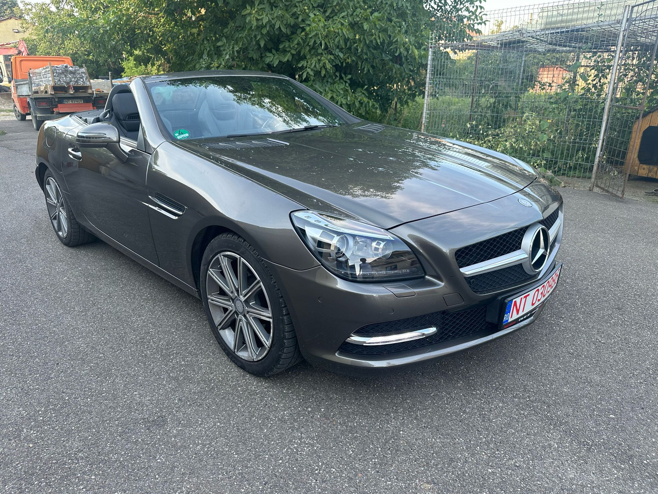 MERCEDES BENZ SLK - Automobil: slika 1 MERCEDES BENZ SLK - Automobil: slika 1