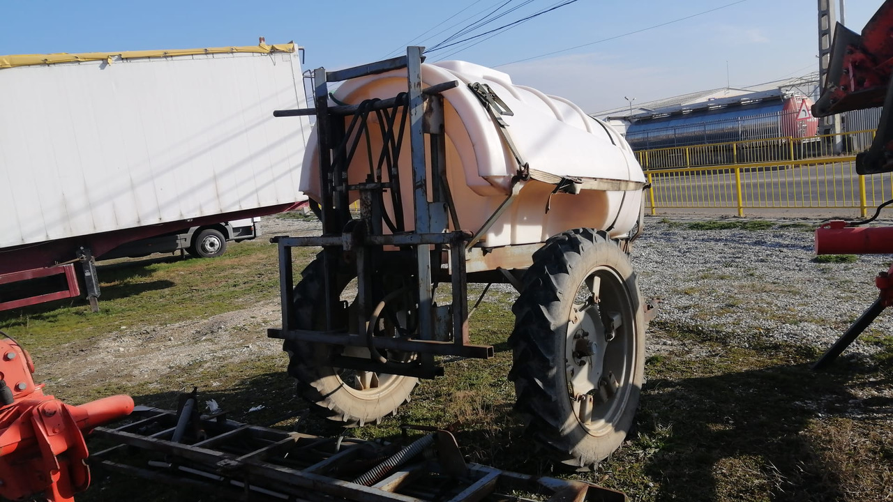 MET Wirax Sprayer 2000 - Vučena prskalica: slika 3 MET Wirax Sprayer 2000 - Vučena prskalica: slika 3