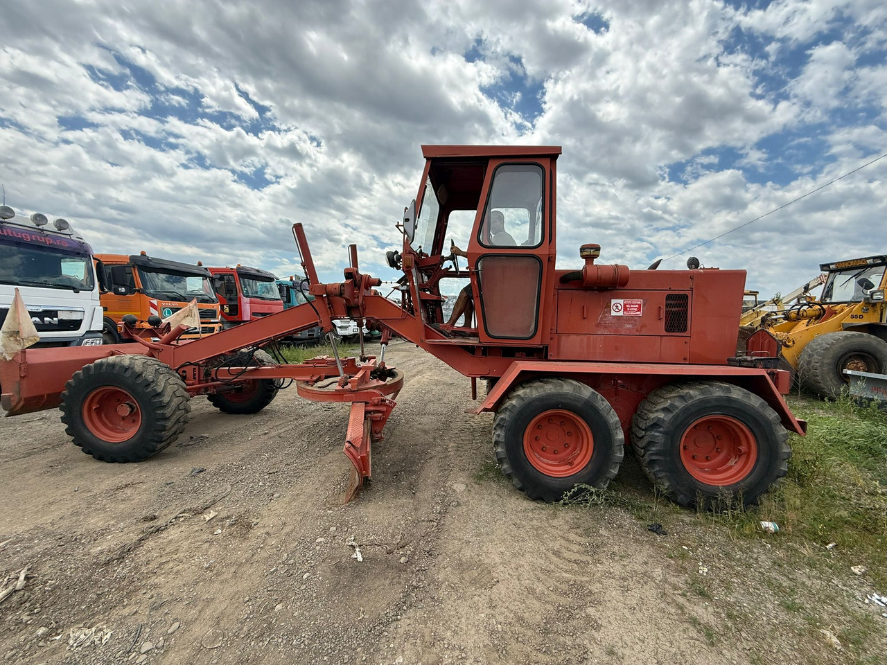O&K G8 Motor Grader - Grejder: slika 2 O&K G8 Motor Grader - Grejder: slika 2
