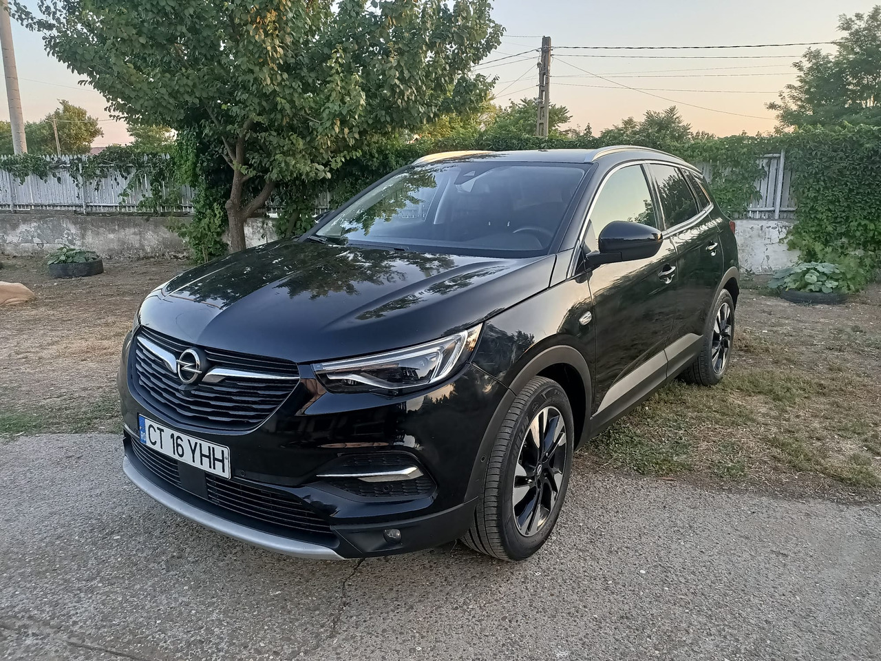 OPEL GRANDLAND X - SUVSUV: slika 1 OPEL GRANDLAND X - SUVSUV: slika 1