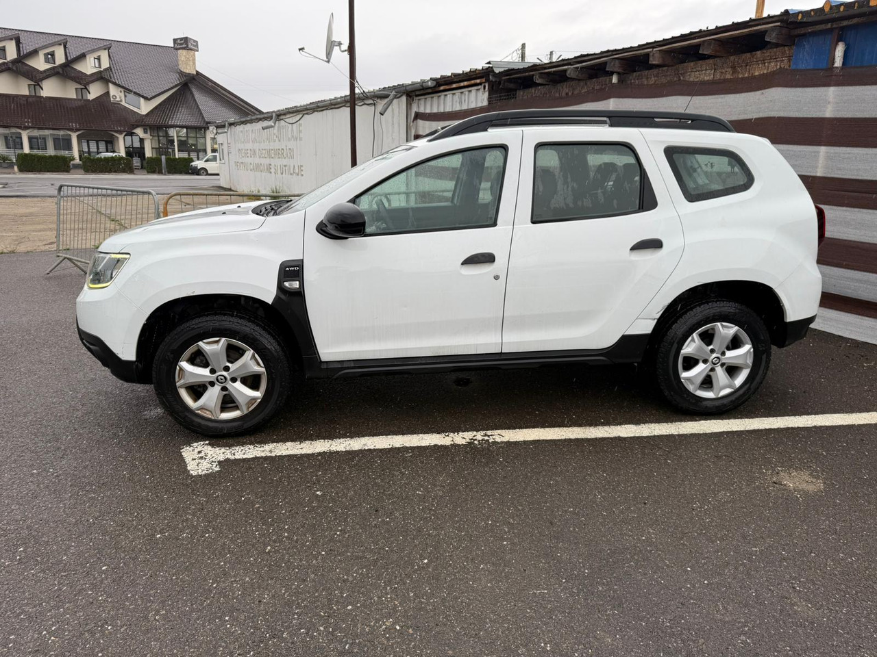 RENAULT DUSTER 4X4 - SUVSUV: slika 2 RENAULT DUSTER 4X4 - SUVSUV: slika 2