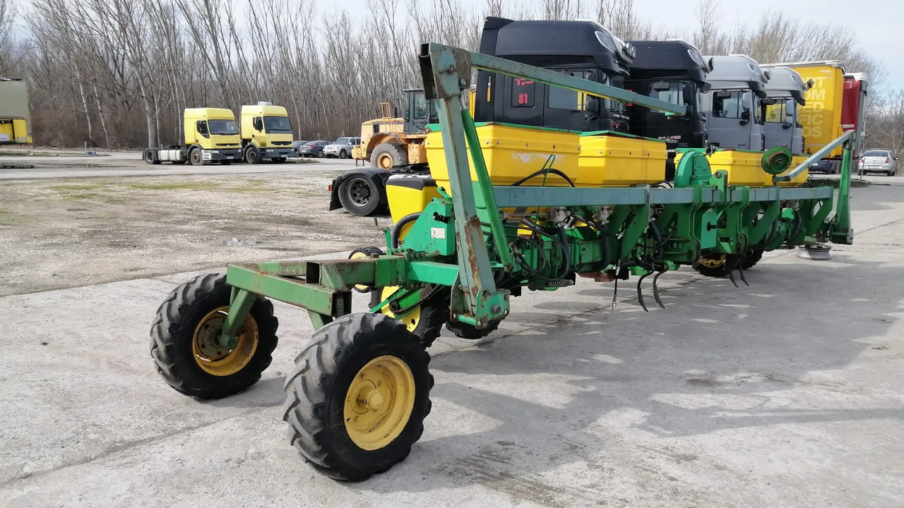 SFOGGIA GAMA PLUS 12/9m/12 Rows Seeding Machine - Mašina za preciznu setvu: slika 1 SFOGGIA GAMA PLUS 12/9m/12 Rows Seeding Machine - Mašina za preciznu setvu: slika 1