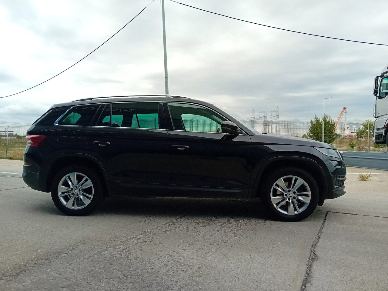 SKODA KODIAQ 2.0 TDI 4×4 DSG, TOP !!! - SUVSUV: slika 4 SKODA KODIAQ 2.0 TDI 4×4 DSG, TOP !!! - SUVSUV: slika 4