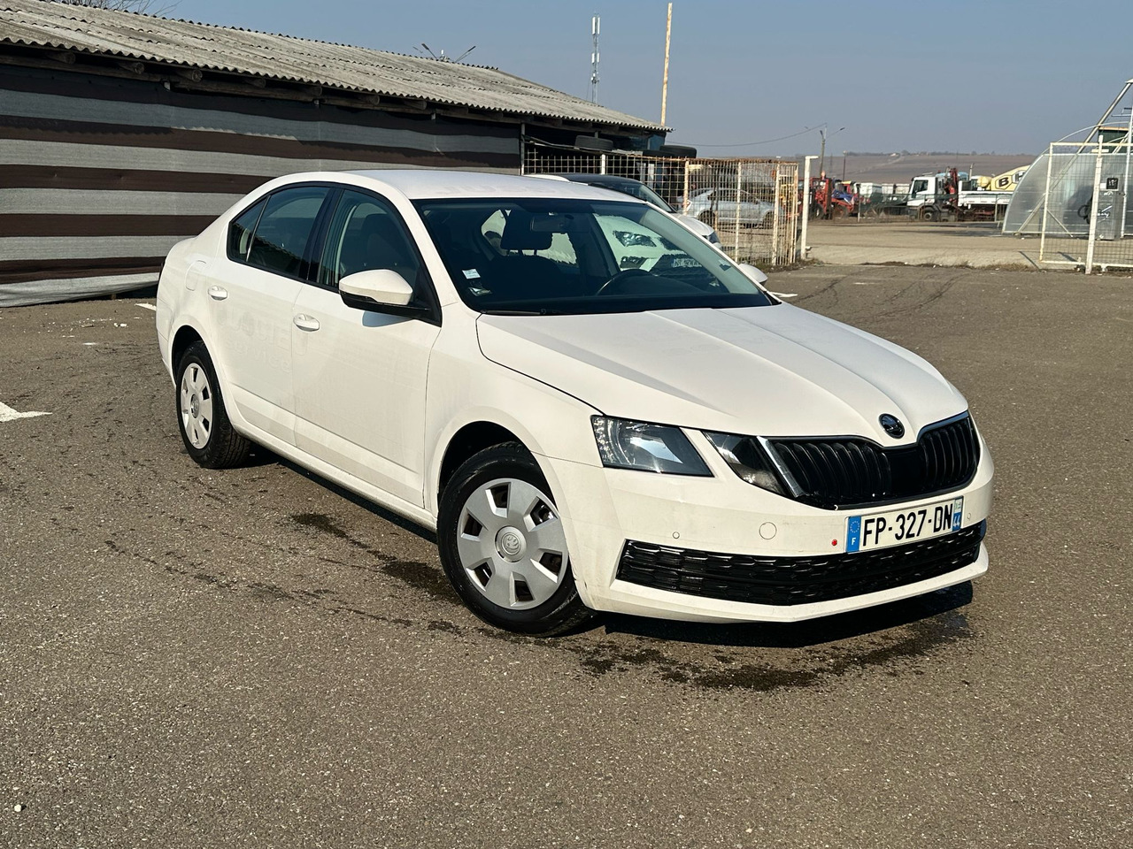 SKODA OCTAVIA - Limuzina: slika 1 SKODA OCTAVIA - Limuzina: slika 1