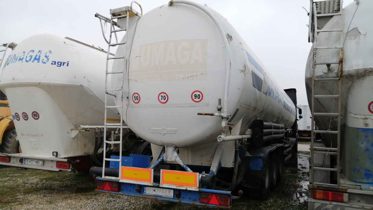 SPITZER Tank/Silo 57,000 l 4 Compartments for Powders/Feed/Water//Liquid Fertilizer/etc. - Silo cisterna: slika 3 SPITZER Tank/Silo 57,000 l 4 Compartments for Powders/Feed/Water//Liquid Fertilizer/etc. - Silo cisterna: slika 3