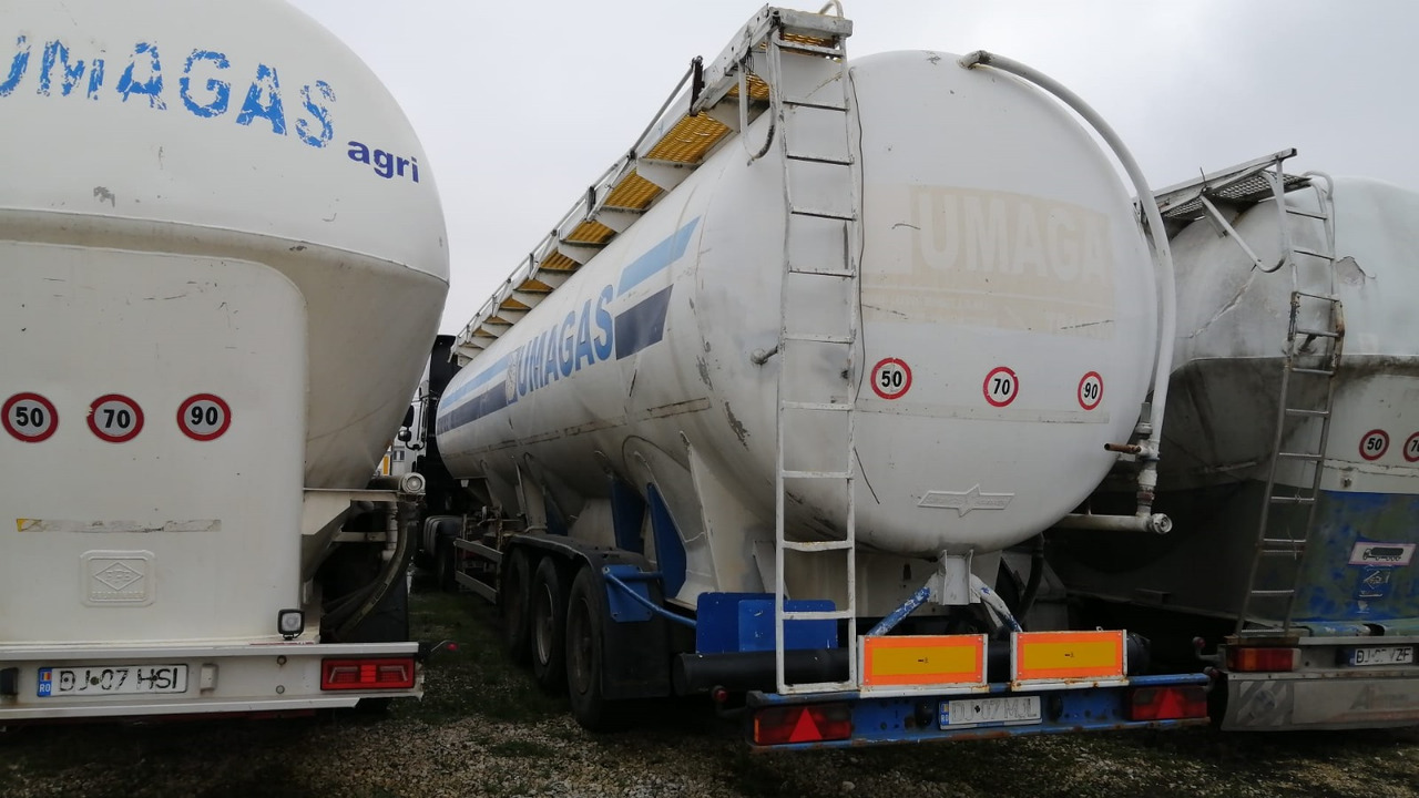 SPITZER Tank/Silo 57,000 l 4 Compartments for Powders/Feed/Water//Liquid Fertilizer/etc. - Silo cisterna: slika 2 SPITZER Tank/Silo 57,000 l 4 Compartments for Powders/Feed/Water//Liquid Fertilizer/etc. - Silo cisterna: slika 2