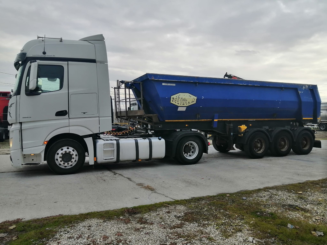 Tractor Head Mercedes-Benz Actros (2013) + Semi-trailer Tipper Meiller – Kipper (2005) - Tegljač: slika 5 Tractor Head Mercedes-Benz Actros (2013) + Semi-trailer Tipper Meiller – Kipper (2005) - Tegljač: slika 5